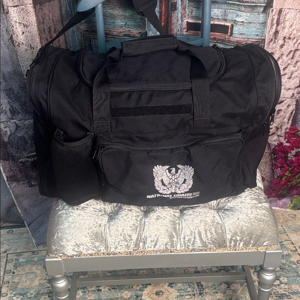 National Guard black duffel bag, good used condition